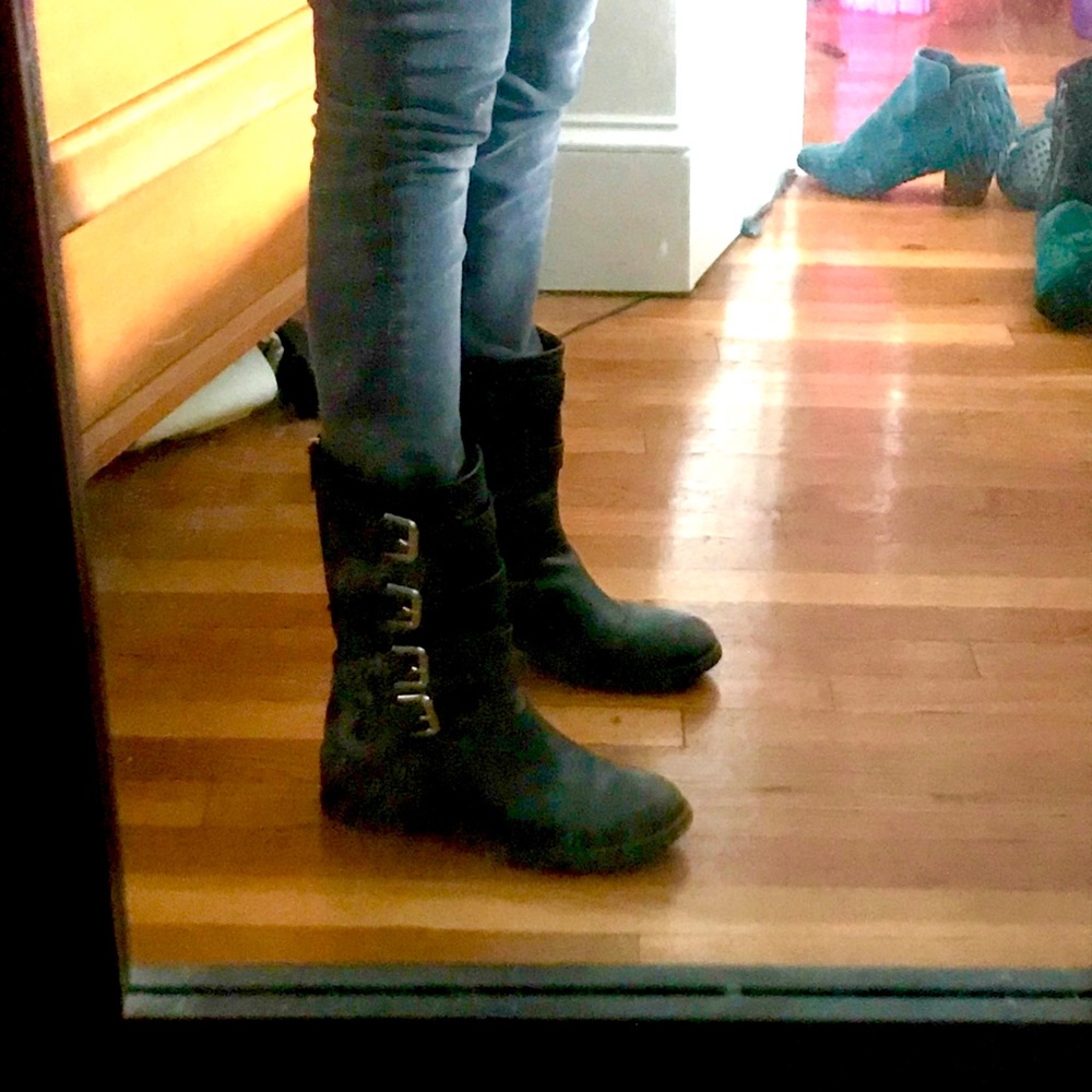 Aquatalia Size 7 Buckle Boots